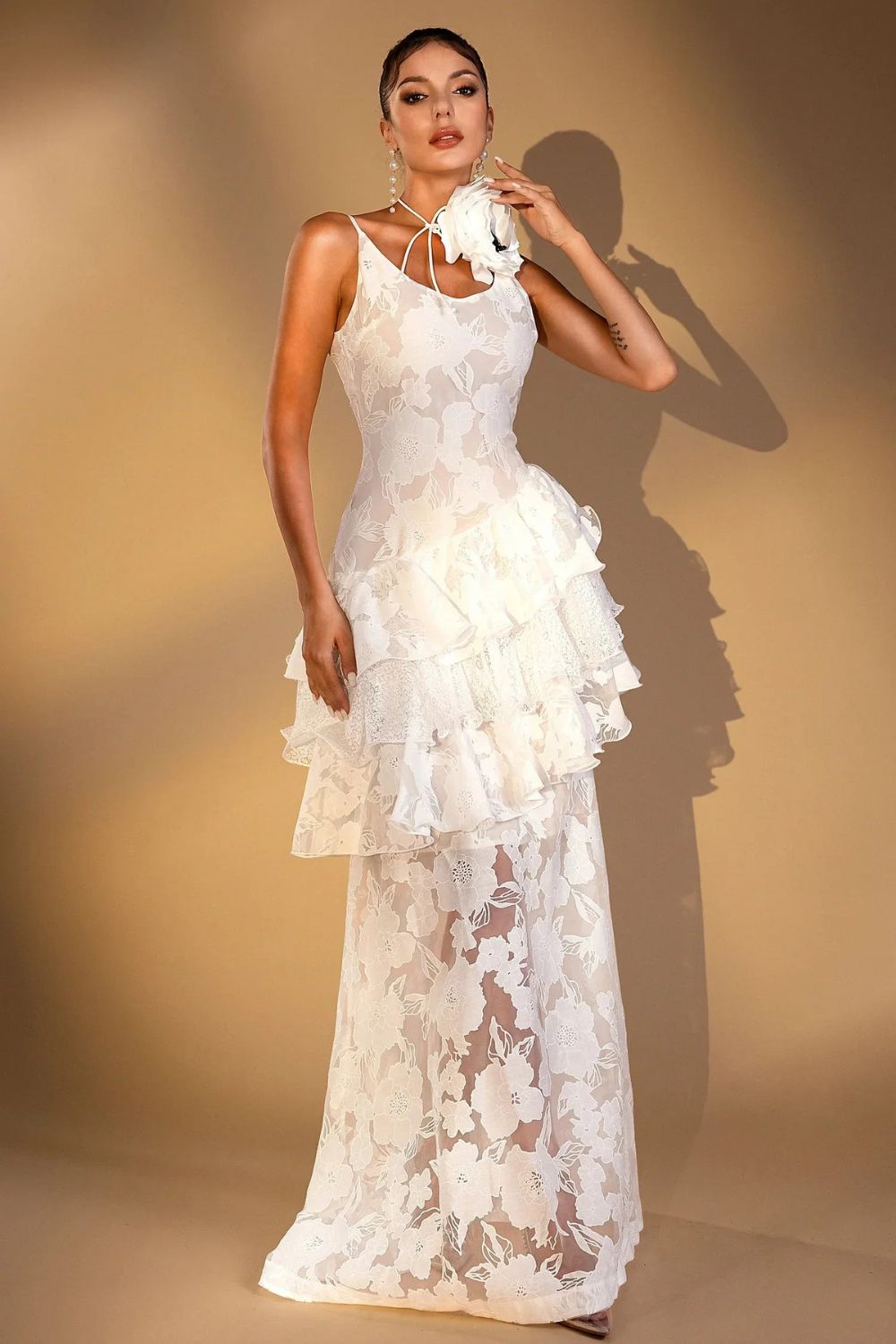 Vestido largo con flores color marfil Marfil – Aurélienne Paris