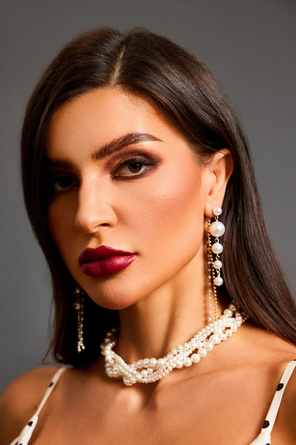 Amalia Necklace – Intertwined Pearls