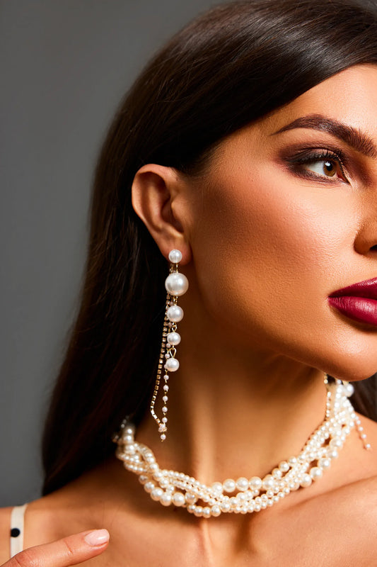 Boucles d’Oreilles Amalia – Perles en Cascade