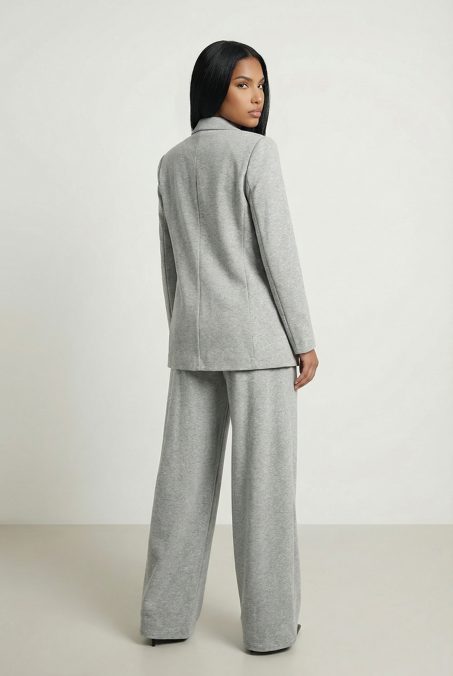 Éléonore Corset - Gris