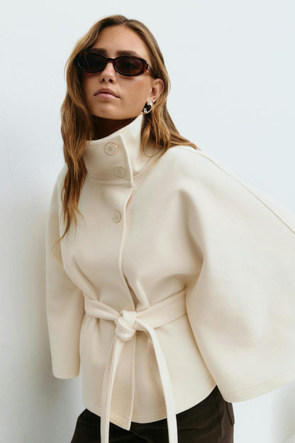 Capella Manteau Cape Court – Blanc