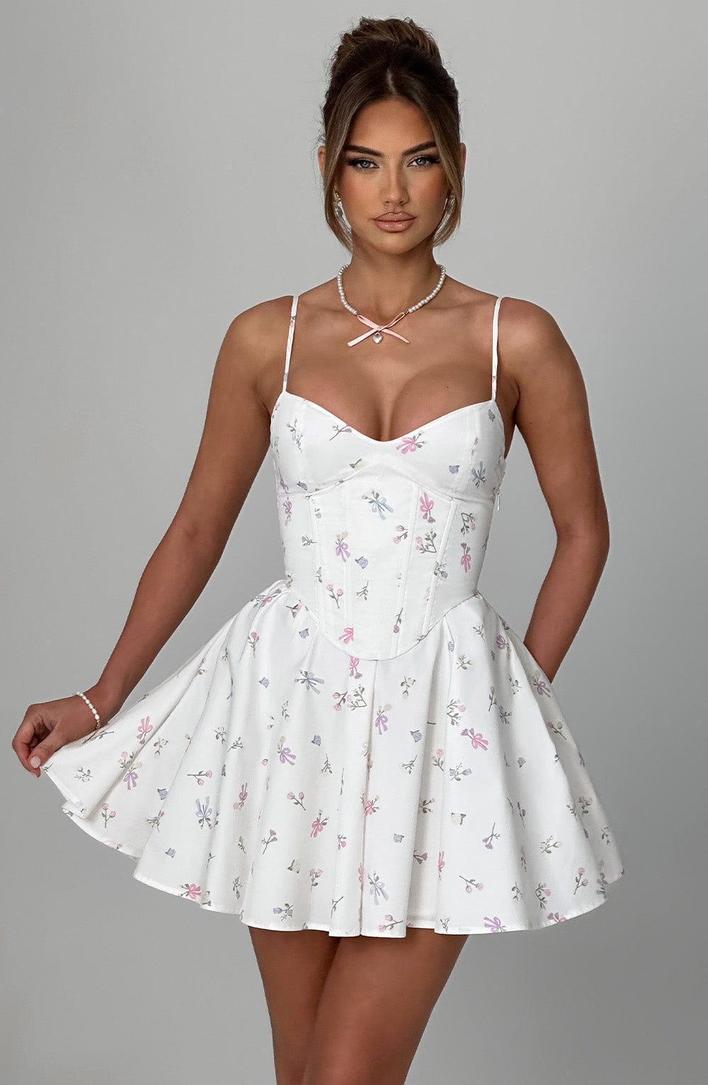 Robe courte Analeigh - Imprimé floral multicolore blanc