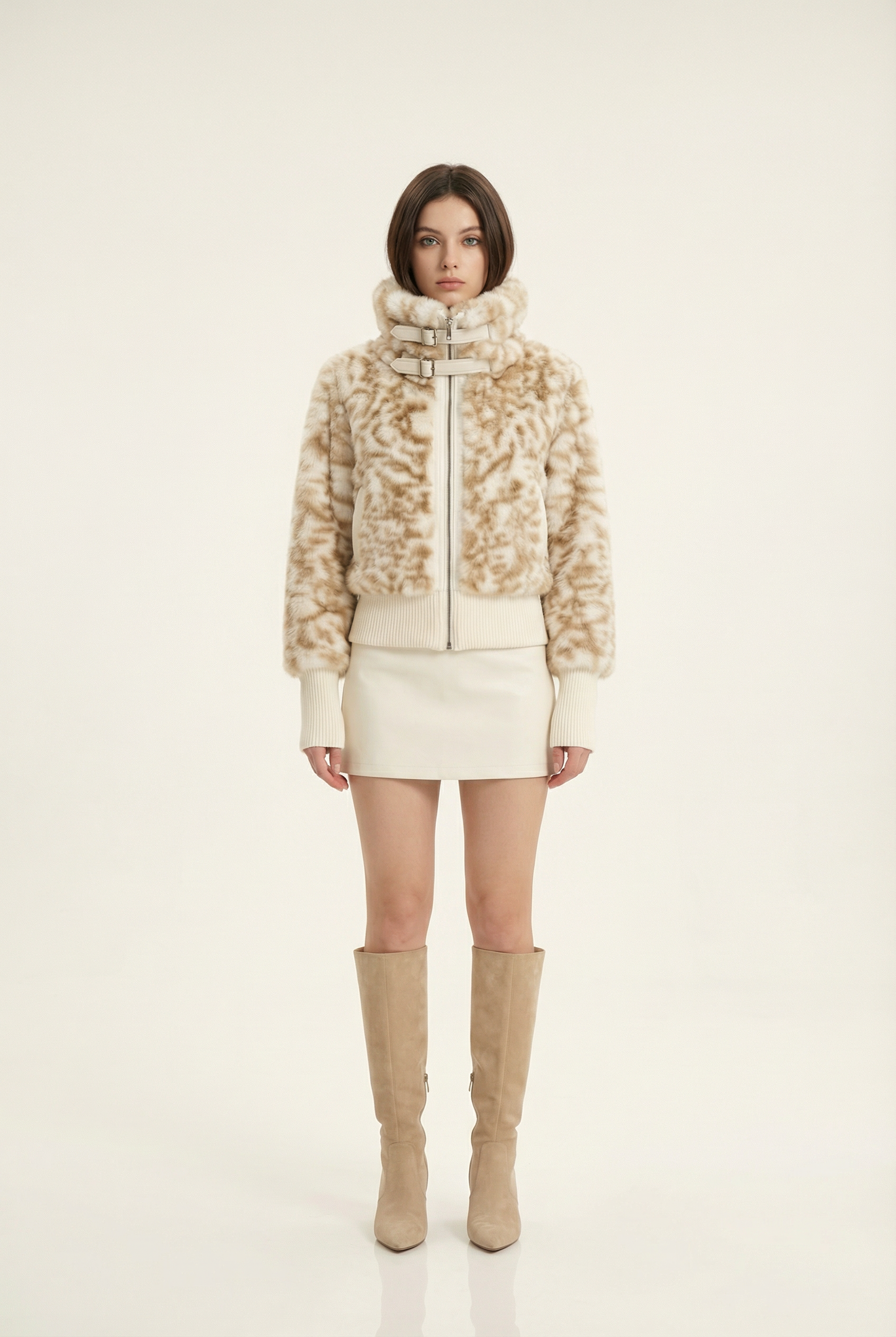 Julie Veste Courte Col Montant – Beige & Café