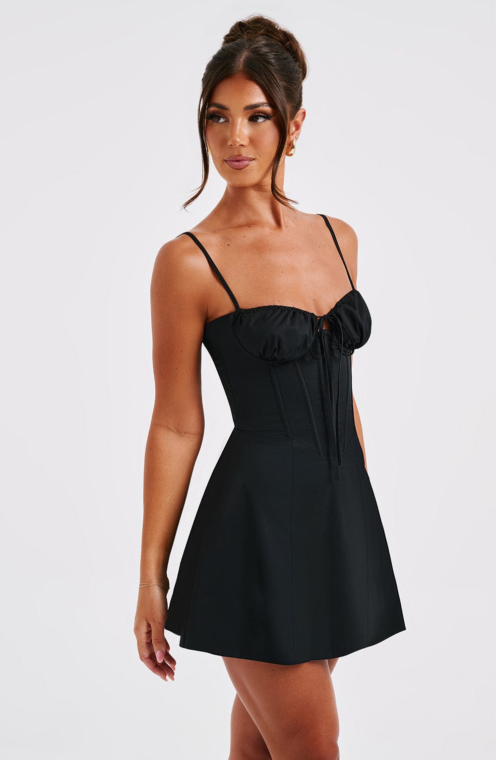 Robe courte en dentelle - Noir