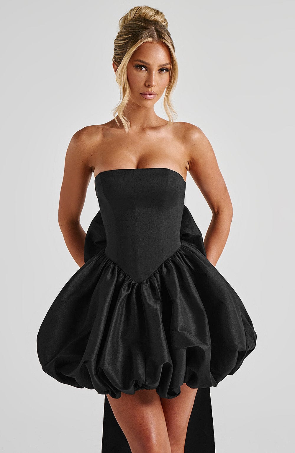 Robe courte Lotus - Noir