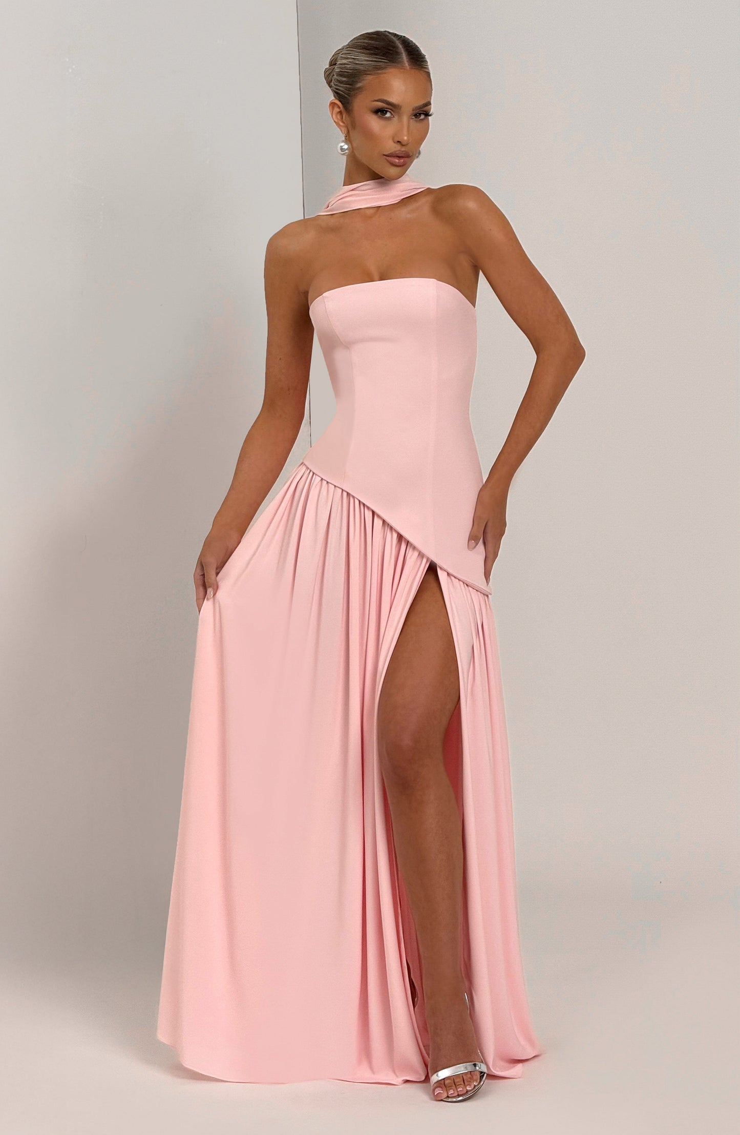 Maliyah Robe Longue - Rose Poudré