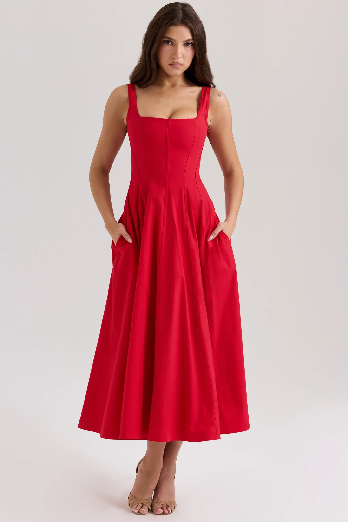 Suzanne Robe Mi-Longue Rouge